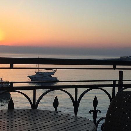 Maltese Balcony Apartment Saint Julian's Bagian luar foto