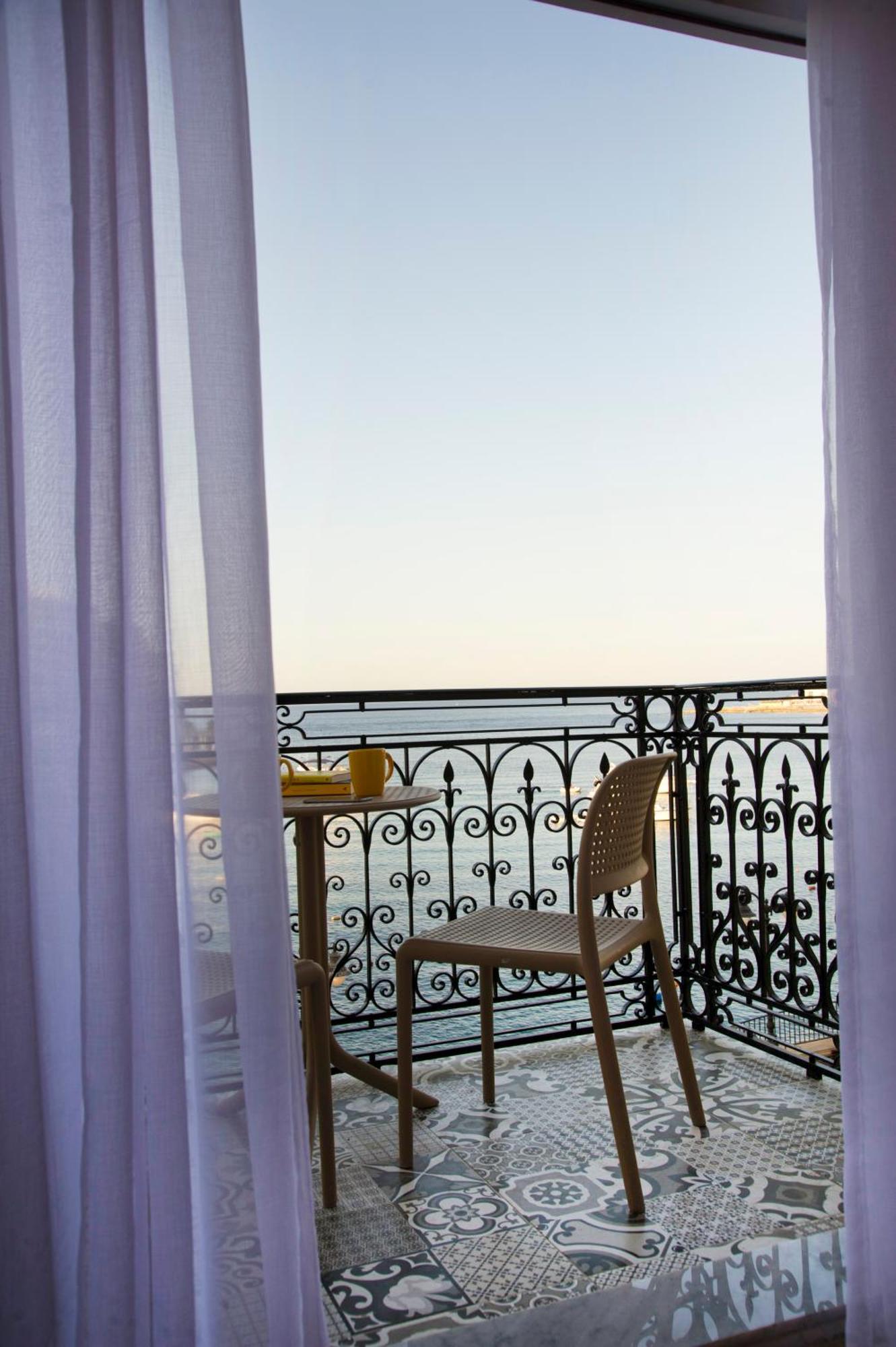 Maltese Balcony Apartment Saint Julian's Bagian luar foto